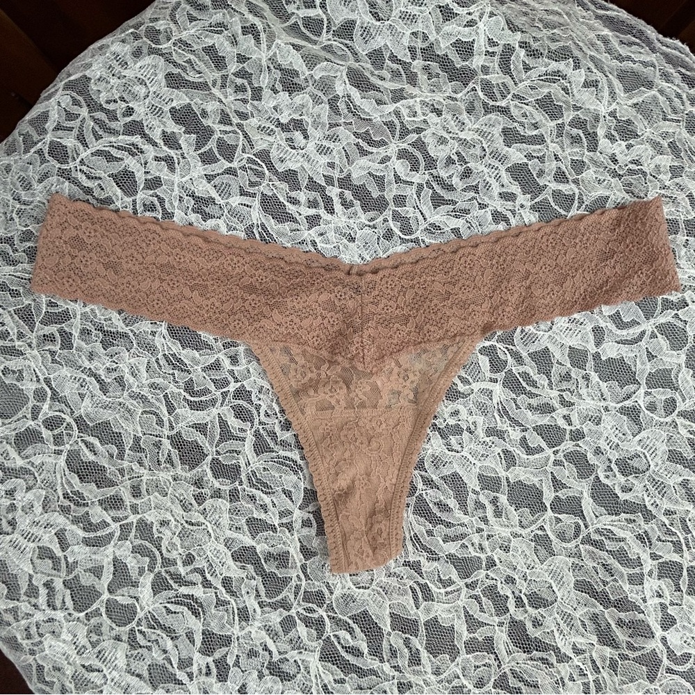 Vintage Victoria's Secret THE LACIE Seamless Lace Thong Panty OS Romantic Fairy